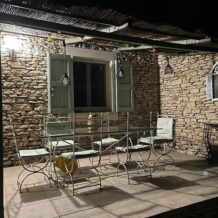 Villa La Luberonne Gordes Extérieur photo